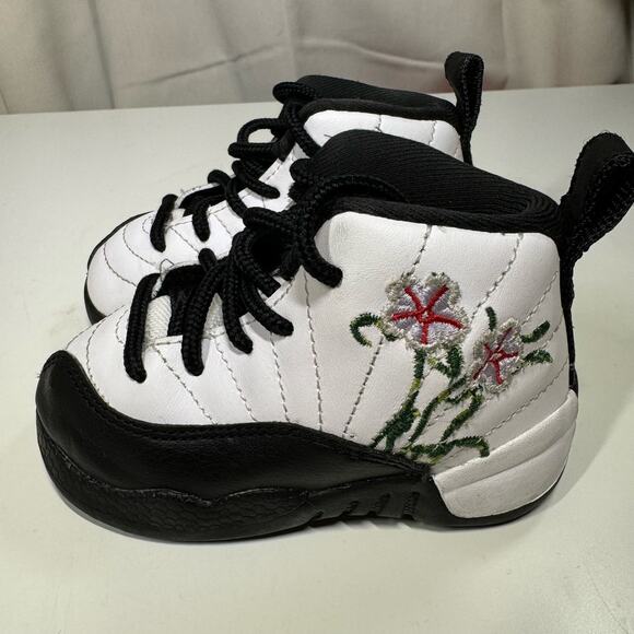 Nike Air Jordan Retro Toddler Infant Floral DR6955-100 Size 5C 1 Year - Picture 3 of 10